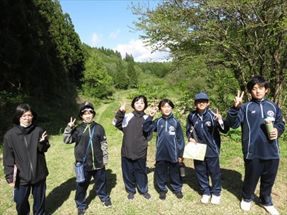 写真:1年宿泊学習1日目マップリーディング	