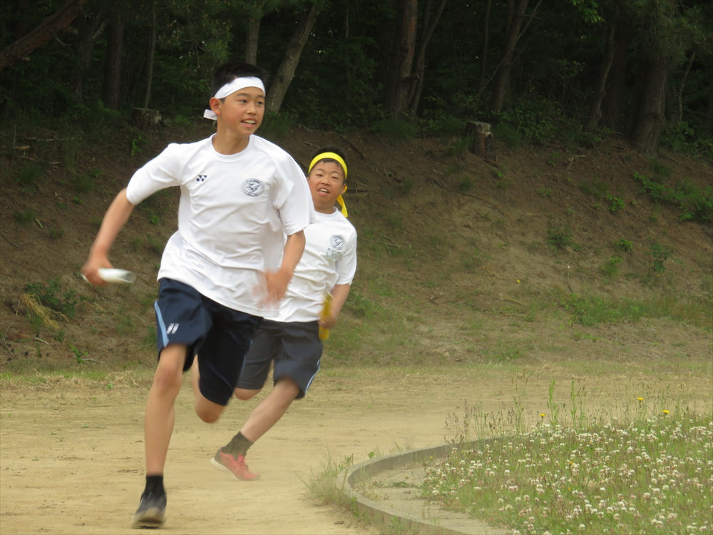 写真:学級対抗綱引き