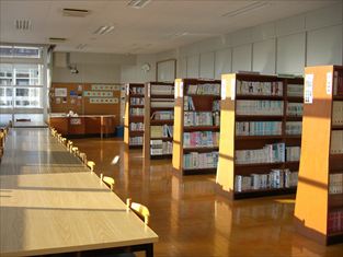 写真:図書室1