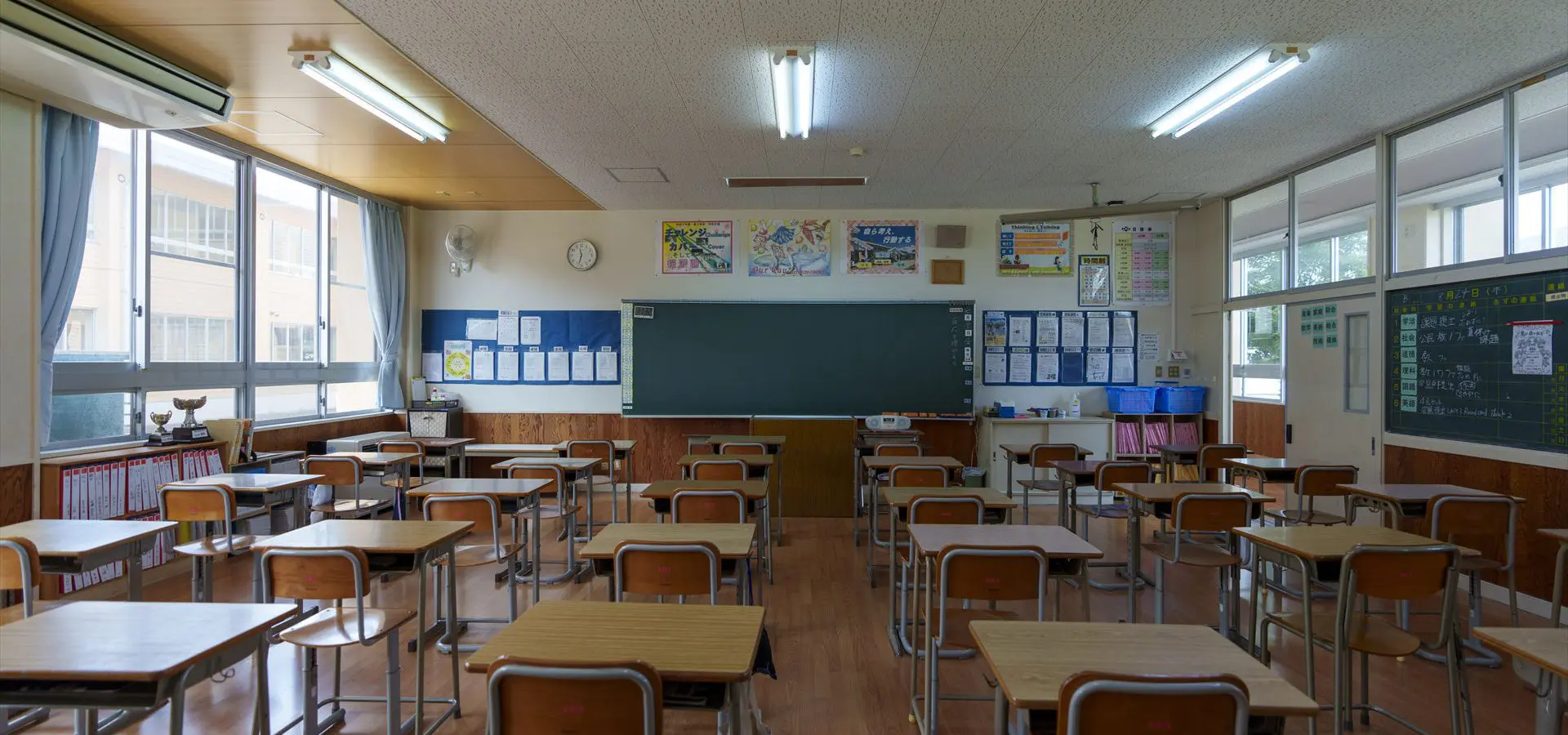 【中古】 学校の勉強は役に立つ/新風舎/中村守 中古】 学校の勉強は役に立つ/新風舎/中村守 絶景の学校はみんなが